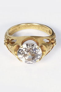 gold diamond ring